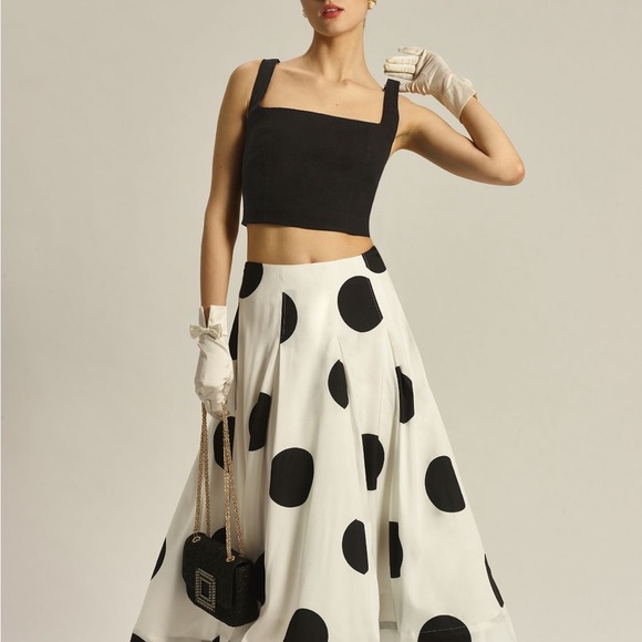 NWT Maeve (Anthropologie) black square neck cropped tank - Picture 3 of 10